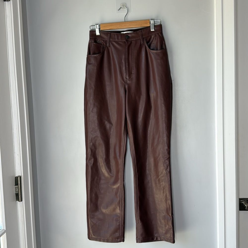 Abercrombie & Fitch Vegan Leather Curve Love 90s High Rise Pants - Picture 2 of 11